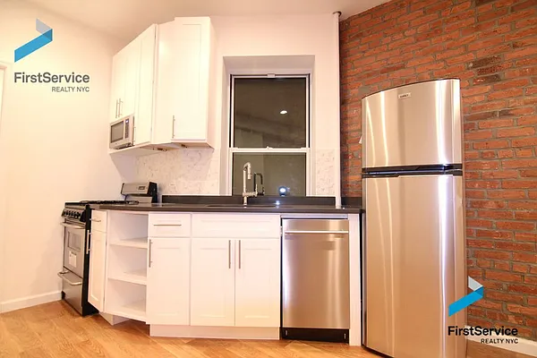 Rented by FirstService Realty (legacy) | media 14