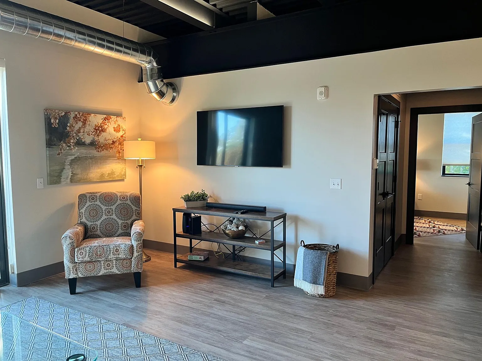 2 bed, 1.5 bath, 975 sqft, $1,695 — Photo 4