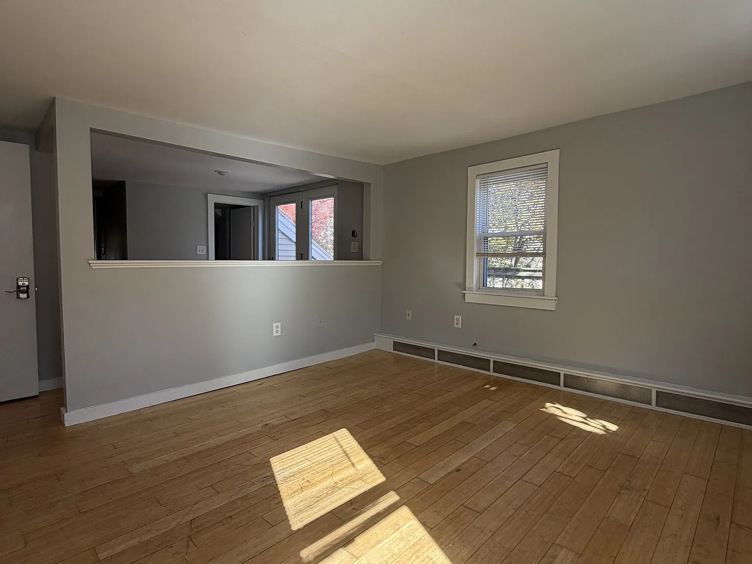 12-14 Durrell Street - 12c — Photo 1