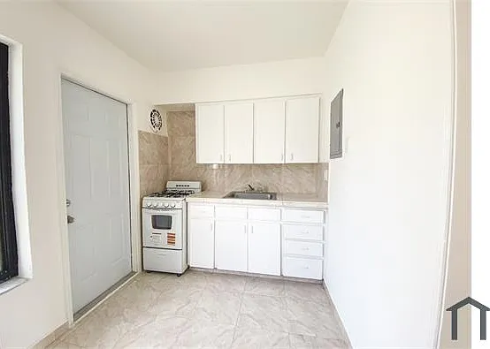 1 bed, $2,200 — Photo 4