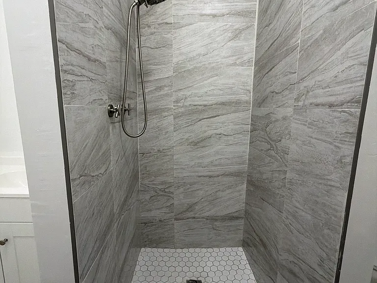 1801 Brokaw Ave #3A — Photo 9
