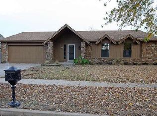 900 W Albuquerque St, Broken Arrow, OK 74011