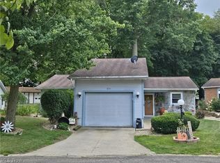 539 Forest Creek Dr, Wooster, OH 44691