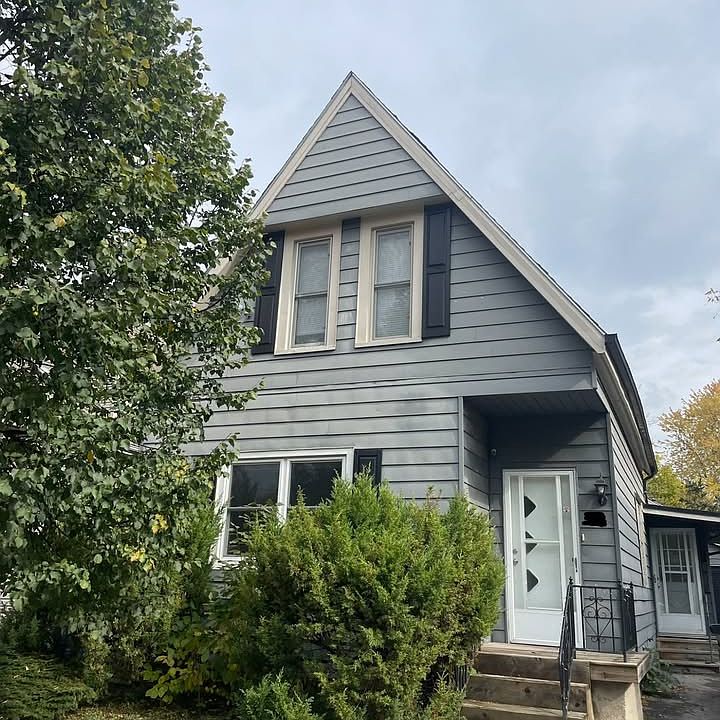 1st image of 22 Thornton Ave
