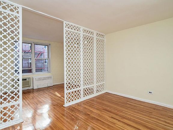 2nd image of 601 Kappock St APT 2R