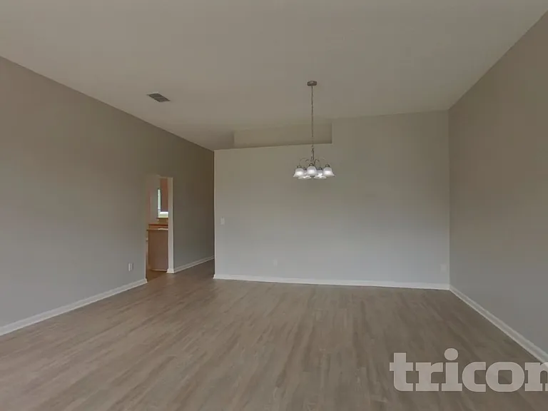 3264 Abbeyfield Dr E — Photo 4