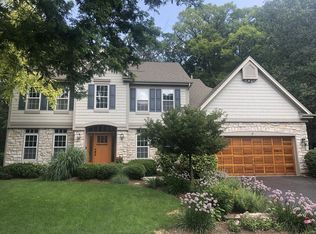 716 Barberry Trl, Fox River Grove, IL 60021