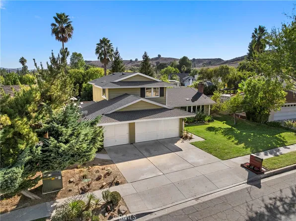 27032 De Berry Dr, Calabasas, CA 91301