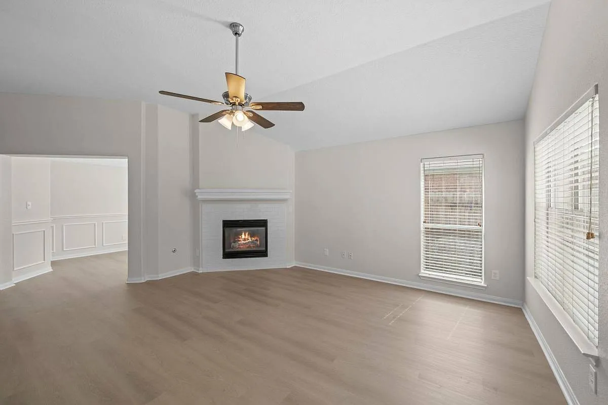 19935 Silver Rock Dr in Katy, TX 77449 — Photo 2