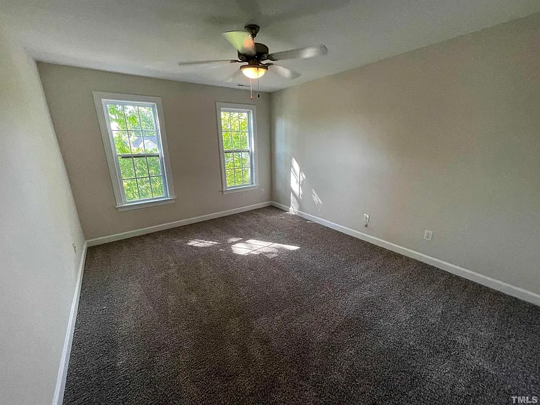 112 Worthington Ct — Photo 30