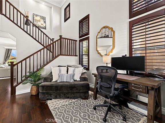 3rd image of 16 Balustrade Pl