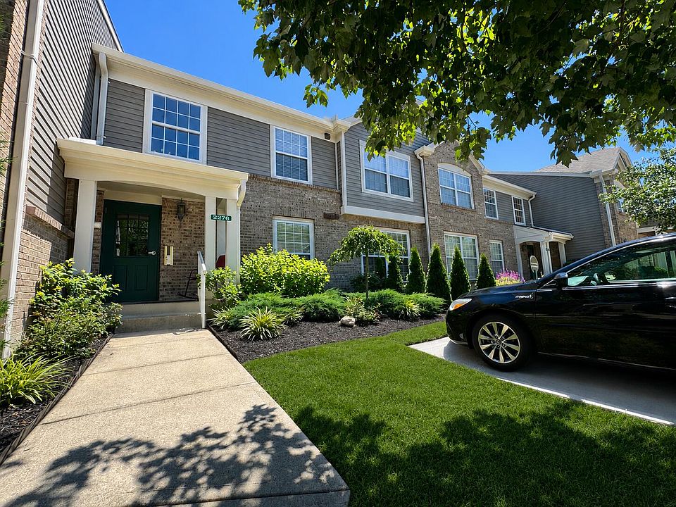 1st image of 2276 Edenderry Dr Unit 300