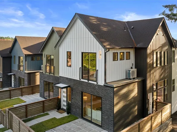 18607 104th Avenue NE #B, Bothell, WA 98011