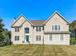 6 Shadow Hill Way, Hackettstown, NJ 07840