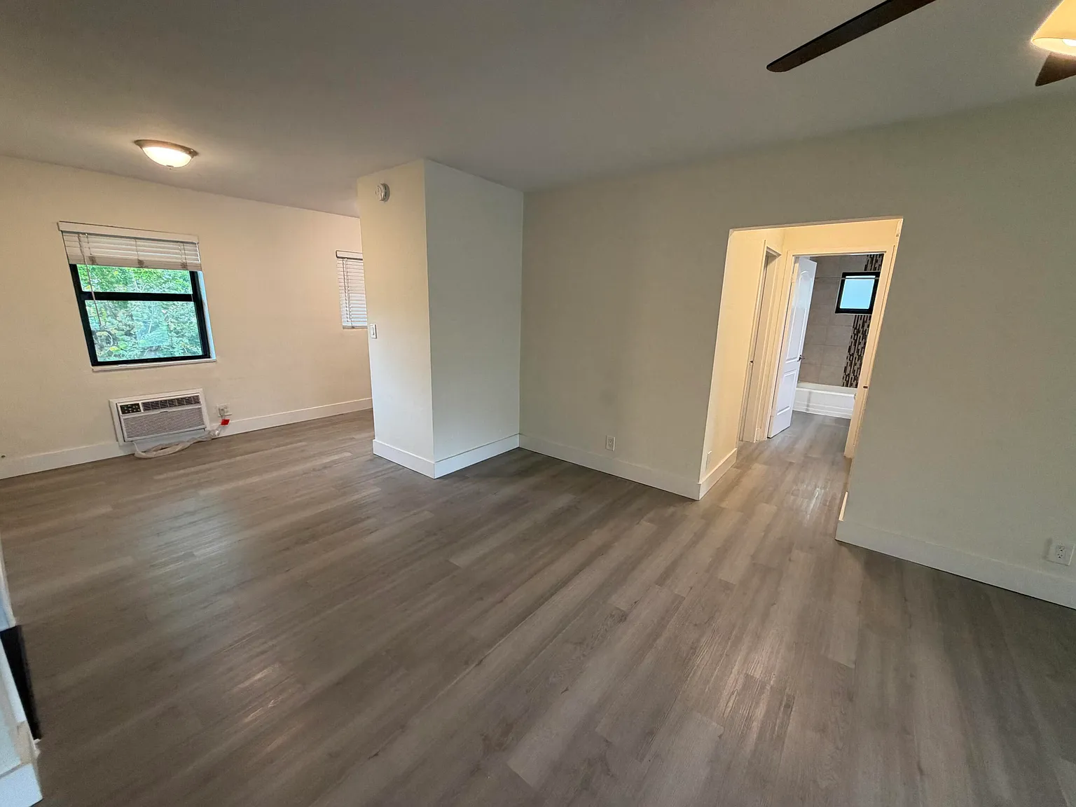 2 bed, 2.0 bath, 11210 sqft, $2,395 — Photo 3