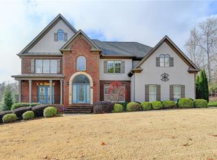 950 Chateau Forest Rd, Hoschton, GA 30548