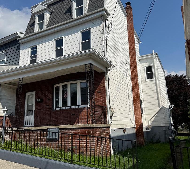 1st image of 627 N 2nd St