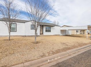 213 Maple St, Levelland, TX 79336