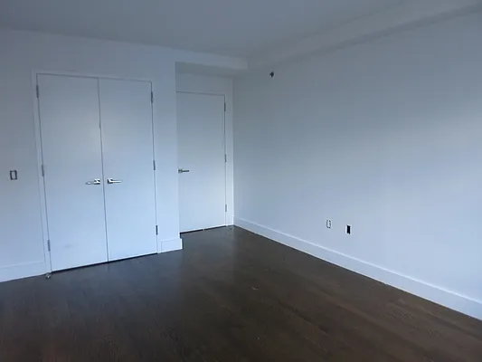 Rented by MNS | media 9