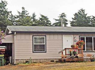 355 1/2 Juniper St, Florence, OR 97439