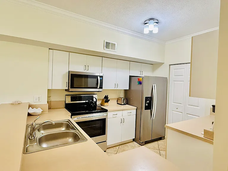 1820 Florida Club Cir #2210 — Photo 24