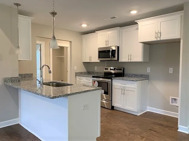 547 Preserve Cir — Photo 3