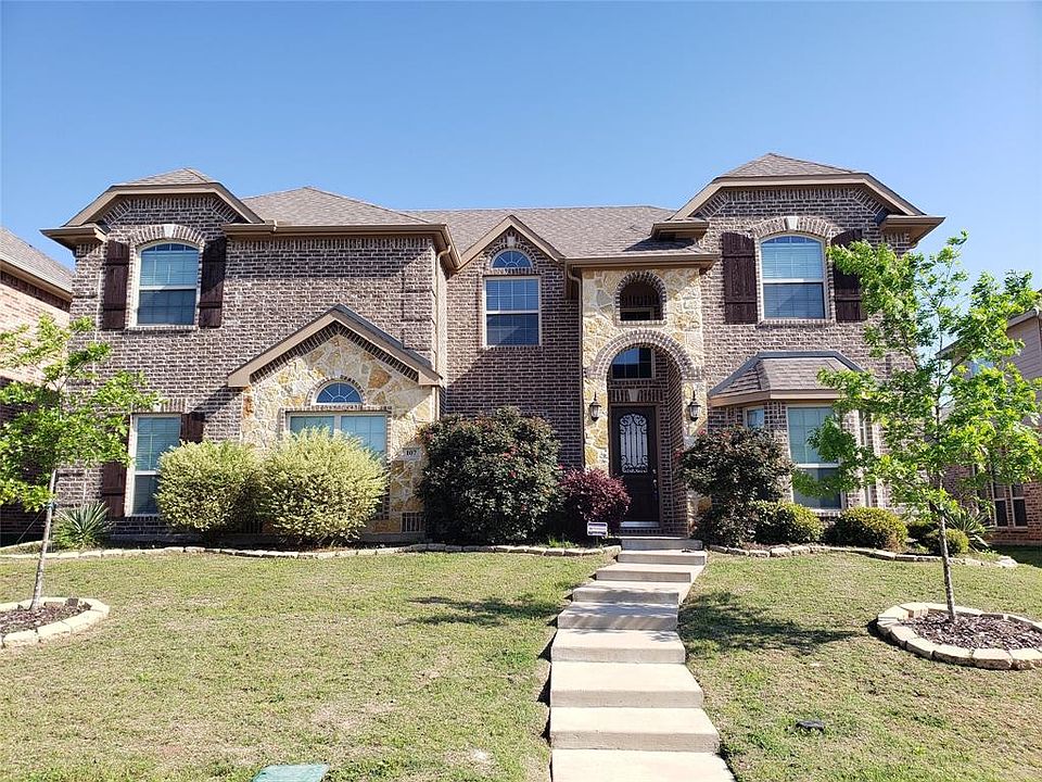 1st image of 107 Crystal Creek Dr