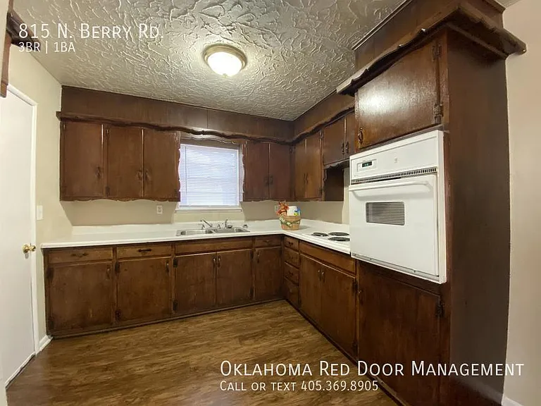 815 N Berry Rd — Photo 13