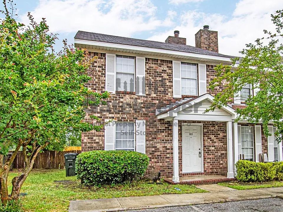 1st image of 101 Sandlewood Dr