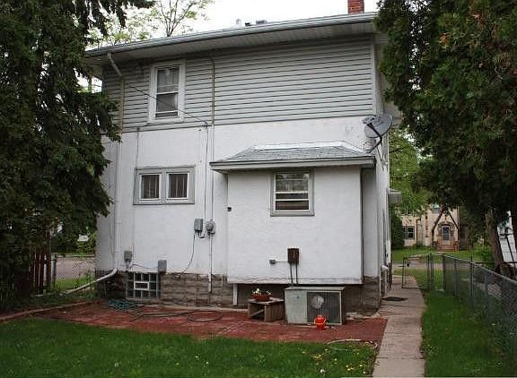 2nd image of 1122 Jessamine Ave E