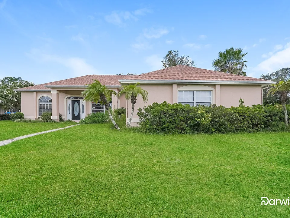 4122 Chesterfield Dr