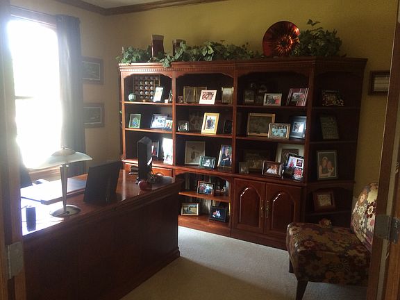 2nd image of 12600 Calumet Cir