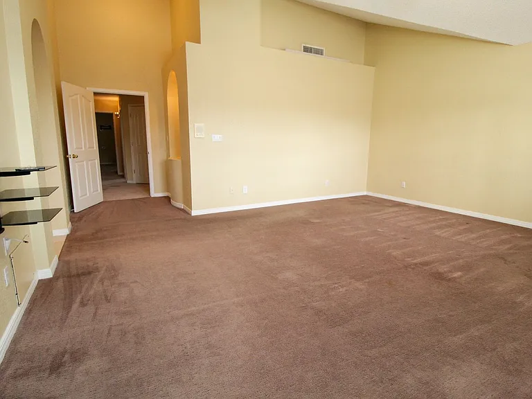 1984 Paseo Granada Ln — Photo 21