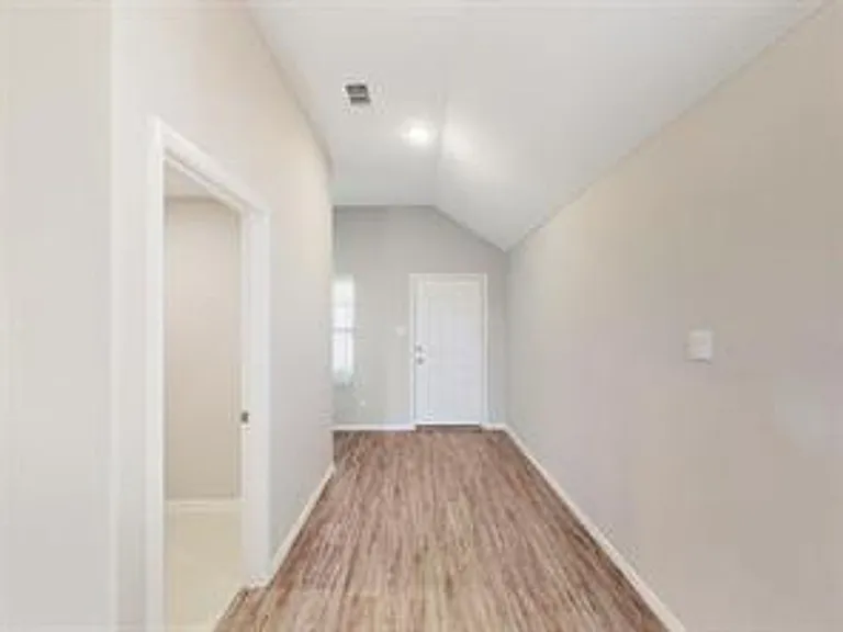3421 Buster Way — Photo 3
