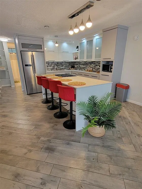 2 bed, 1.0 bath, 760 sqft, $1,500 — Photo 3