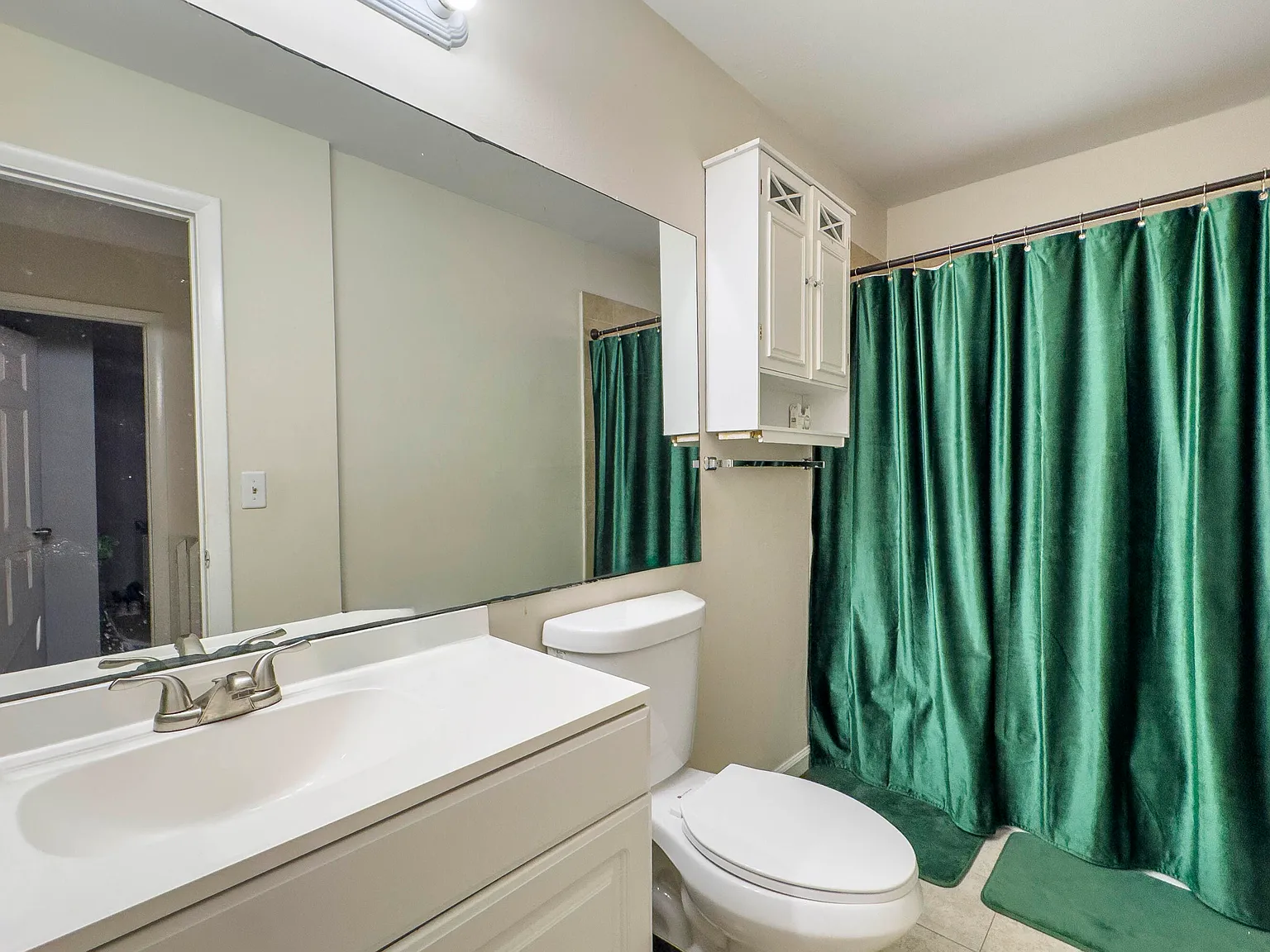 3 bed, 2.5 bath, 1232 sqft, $2,750 — Photo 4