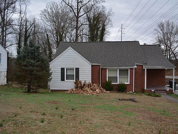 2nd image of 5620 SE Lake Shore Dr