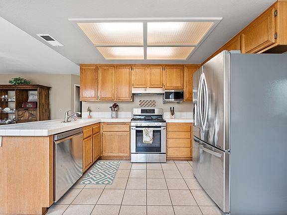 5th image of 12890 Lasselle St