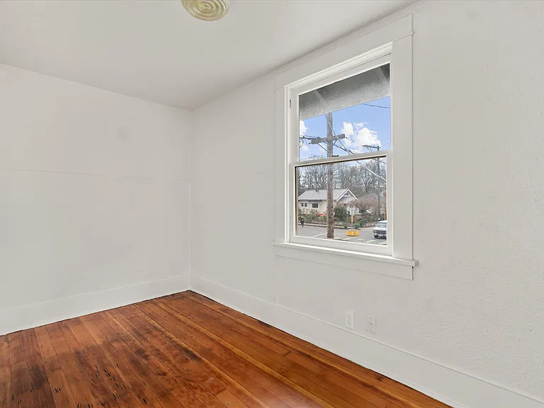 7015 N Greeley Ave #B — Photo 46