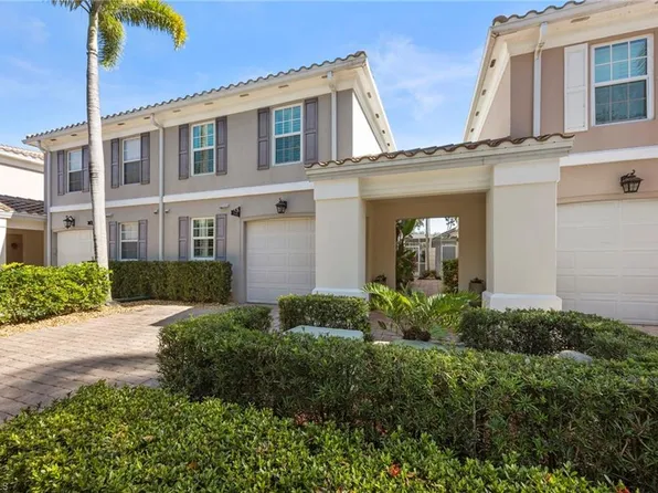 5561 Cove CIR, NAPLES, FL 34119