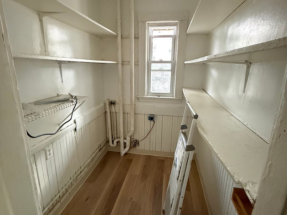 1st image of 421 Geneva Ave APT 1