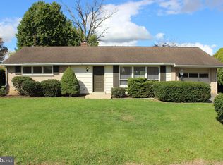 2713 Kimberly Rd, Lancaster, PA 17603