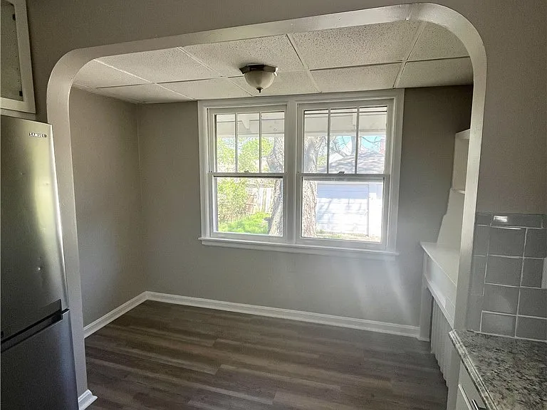 721 Polk Ave — Photo 10