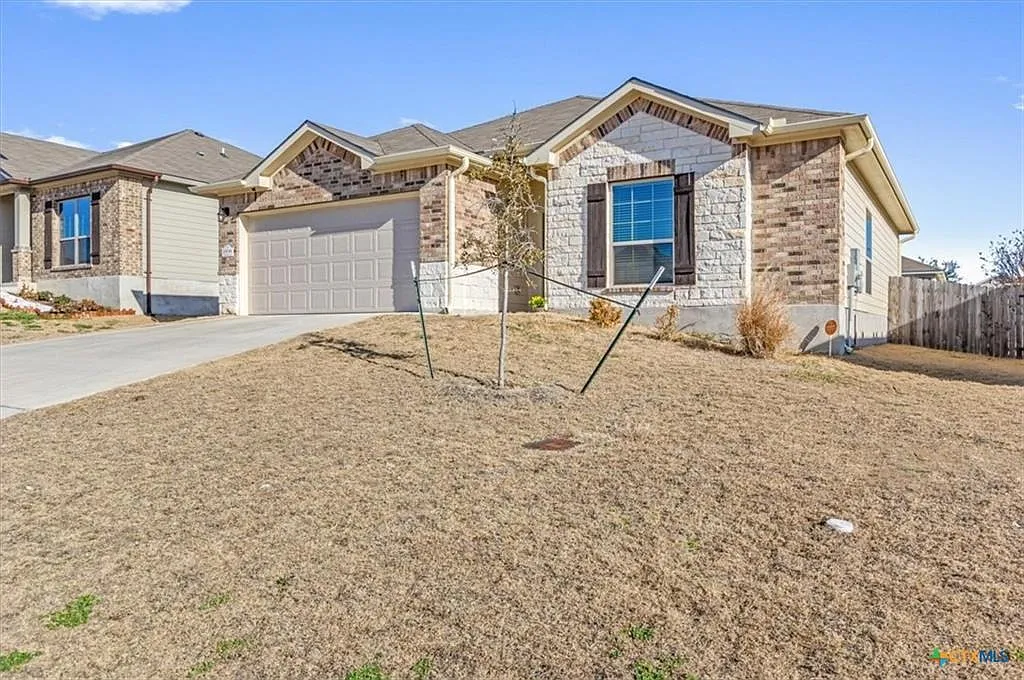 2308 Vicksburg Ln, Temple — Photo 2