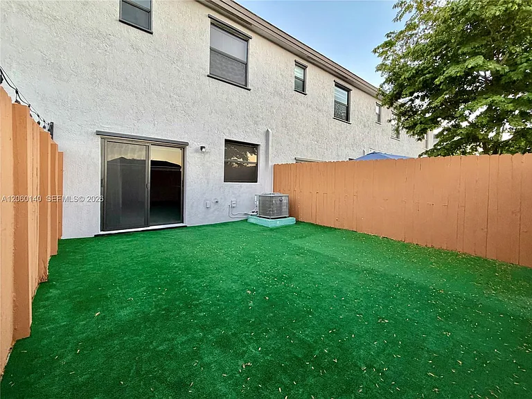 18110 SW 148th Rd — Photo 11