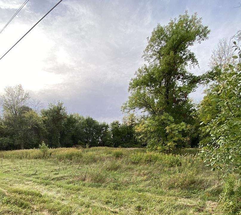 2nd image of 1205 State Highway 131