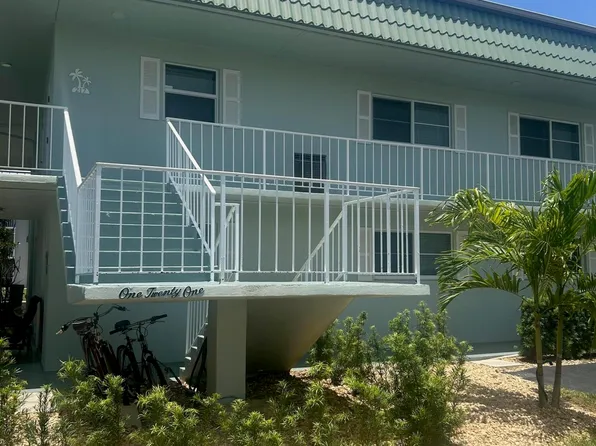 121 Wettaw Lane #214, North Palm Beach, FL 33408