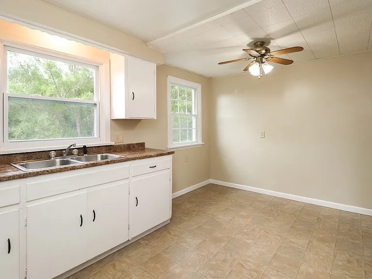 9694 W Ridge Rd #1 — Photo 7