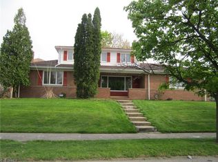 13810 Southington Rd, Cleveland, OH 44120