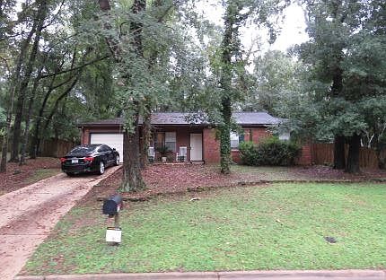 1st image of 831 McGuire Ave